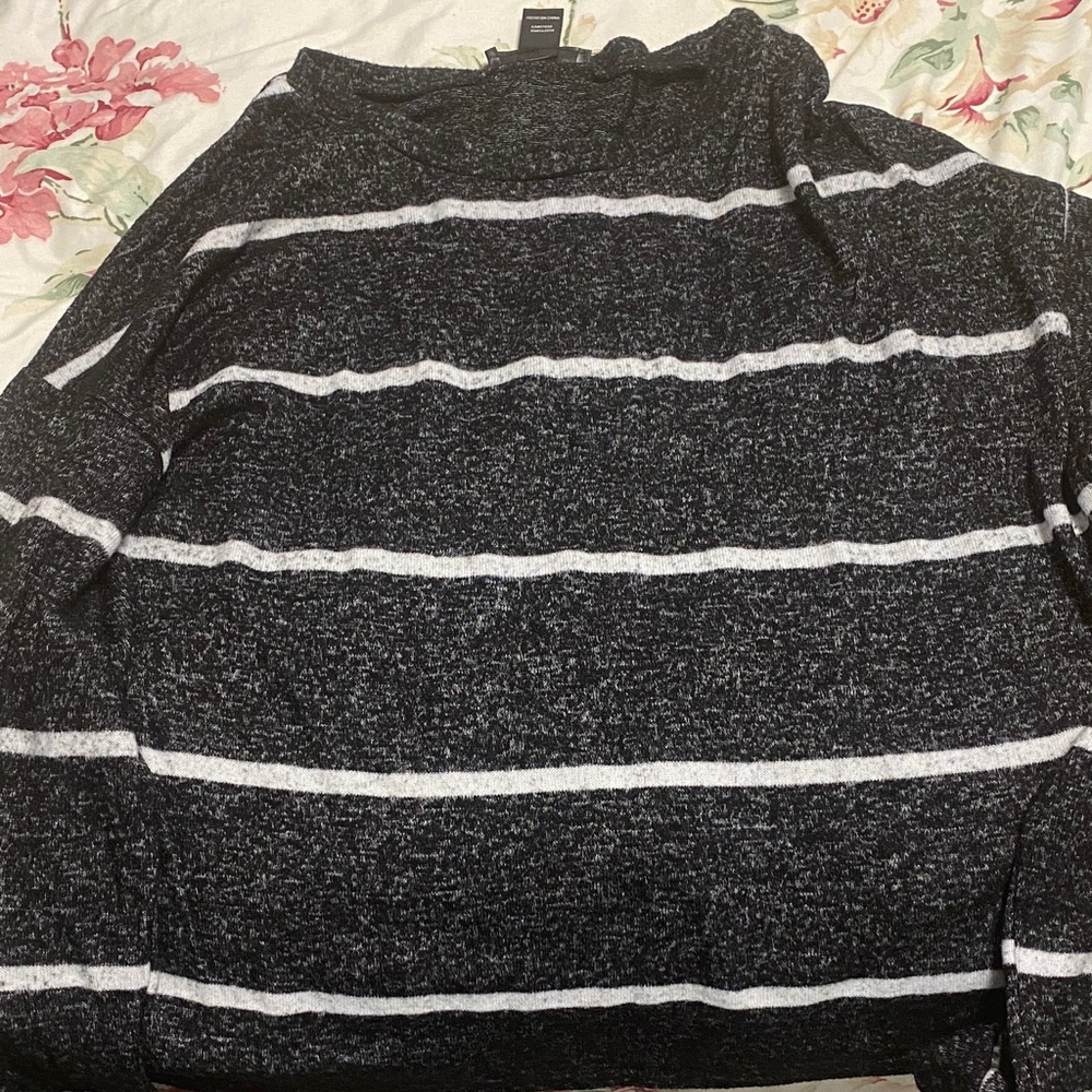 Streetwear Society Charcoal and White long sleeve.
